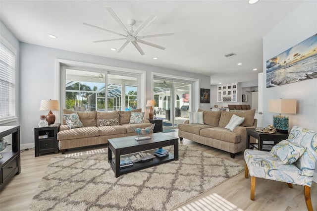 750 Sand Pine Dr NE, Saint Petersburg, FL 33703 - photo 7