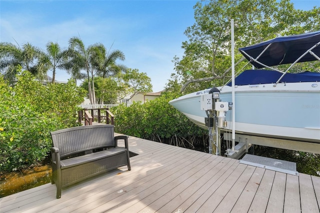 750 Sand Pine Dr NE, Saint Petersburg, FL 33703 - photo 70