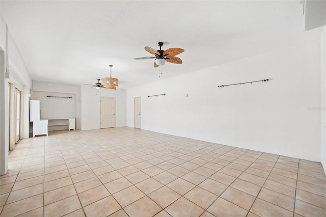 6202 Pasadena Point Blvd, Gulfport, FL 33707 - spare room featuring ceiling fan