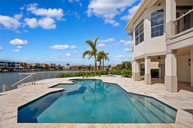 6202 Pasadena Point Blvd, Gulfport, FL 33707 - swimming pool featuring a patio and a water view