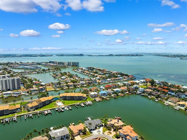 6202 Pasadena Point Blvd, Gulfport, FL 33707 - aerial perspective of suburban area featuring a large body of water
