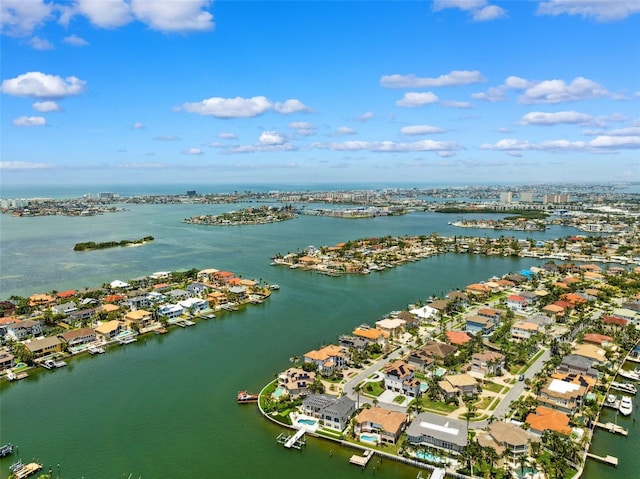 6202 Pasadena Point Blvd, Gulfport, FL 33707 - aerial view of residential area featuring a large body of water