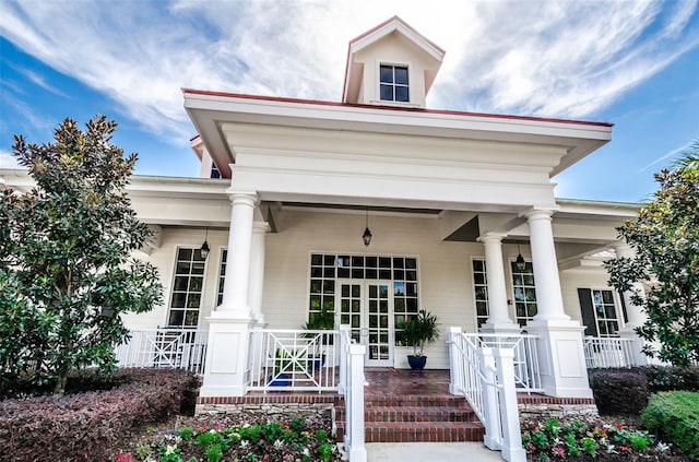 view of front facade featuring a porch