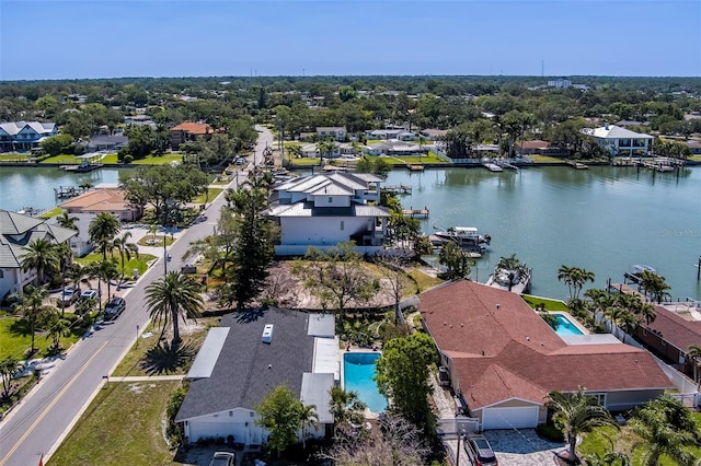 909 Oakwood Dr, Largo, FL 33770