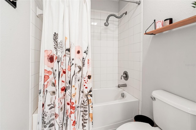 10617 Lucaya Dr, Tampa, FL 33647 - bathroom with shower / bath combination with curtain and toilet