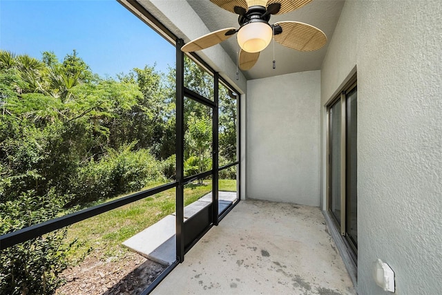 23378 Papyrus Way, Lutz, FL 33549 - unfurnished sunroom featuring ceiling fan