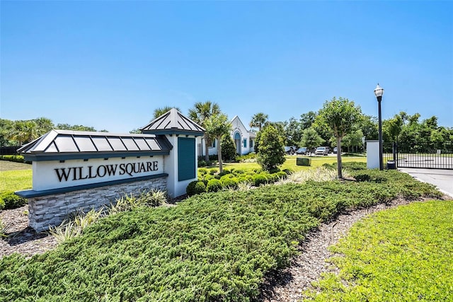 23378 Papyrus Way, Lutz, FL 33549 - community sign with fence