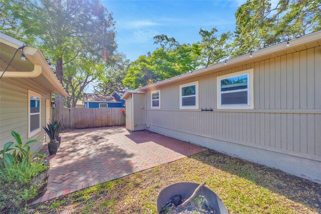 1155 Withlacoochee St, Safety Harbor, FL 34695 - exterior space featuring fence and a patio area
