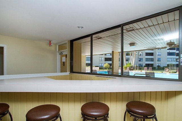 bar with radiator heating unit