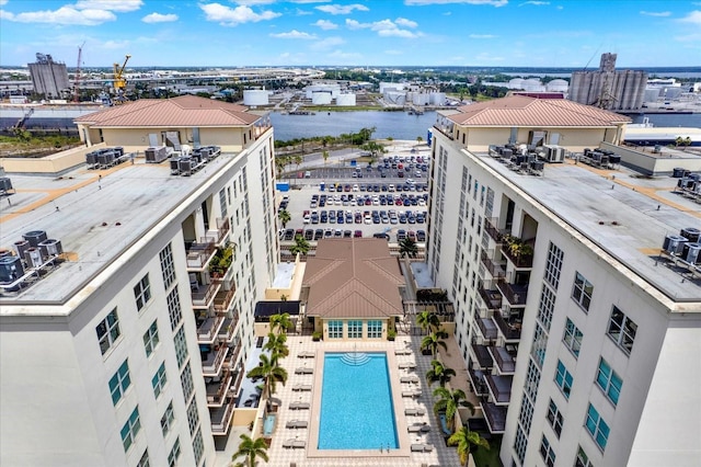 1238 E Kennedy Blvd Unit 702, Tampa, FL 33602 - view of urban area with a pool and a nearby body of water