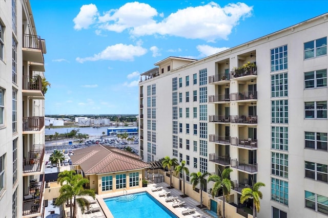 1238 E Kennedy Blvd Unit 702, Tampa, FL 33602 - community pool with a water view