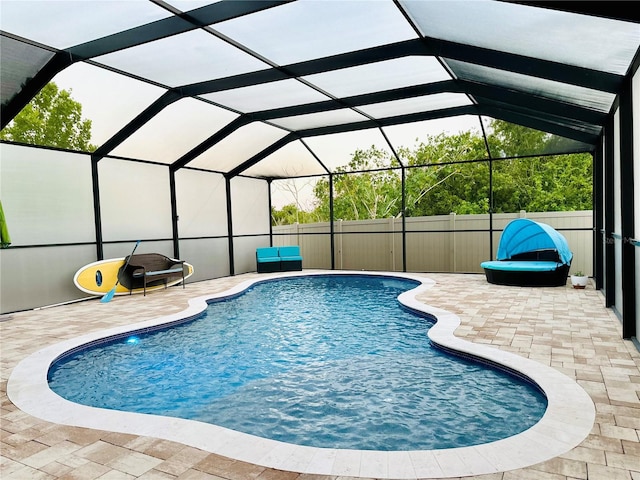 10005 Sage Creek Dr, Ruskin, FL 33573 - view of swimming pool featuring a patio area and a lanai