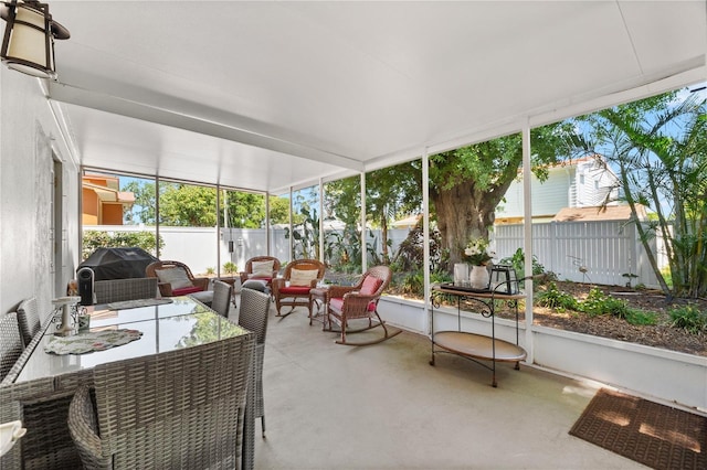 2525 Madrid Way S, Saint Petersburg, FL 33712 - sunroom / solarium featuring an outdoor living space