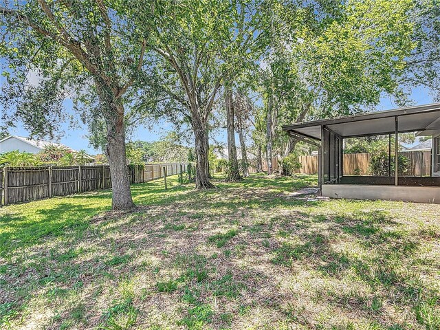1530 High Knoll Dr, Brandon, FL 33511 - view of fenced backyard