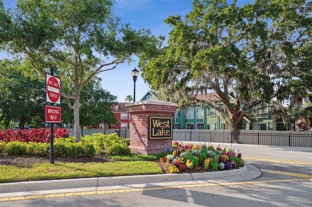 11548 Crowned Sparrow Ln, Tampa, FL 33626 - view of community / neighborhood sign