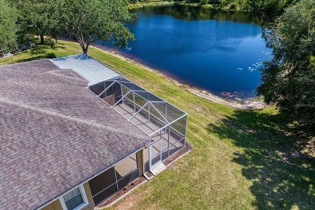 bird's eye view featuring a water view