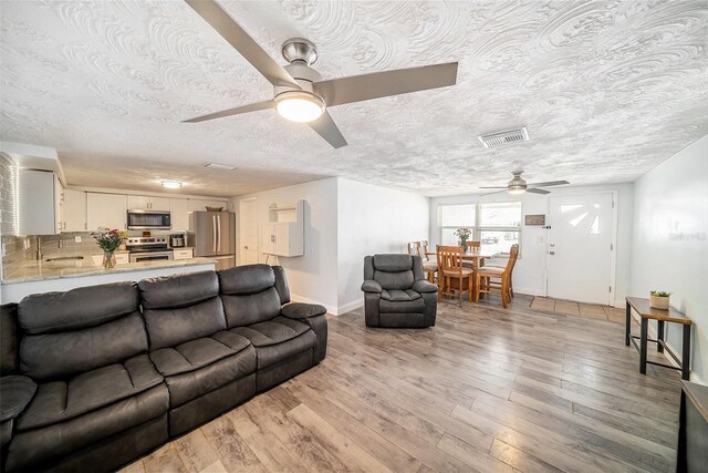 3422 Trask Dr, Holiday, FL 34691 - photo 4