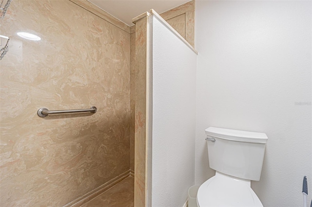 4137 Northmeadow Cir, Tampa, FL 33618 - full bath with walk in shower and toilet