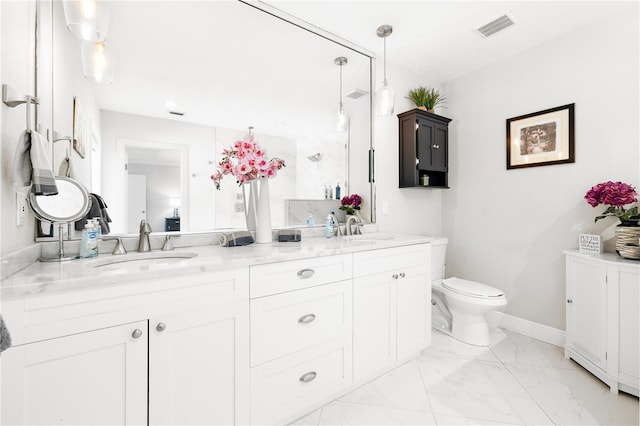 6129 Leeland St S, Saint Petersburg, FL 33715 - full bathroom with a shower stall, visible vents, toilet, and a sink