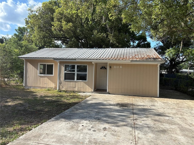 1106 Woodlawn Ave, Plant City, FL 33563 - photo 1