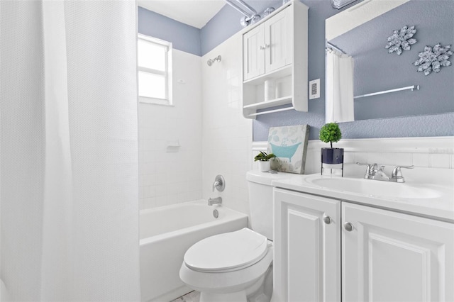 8184 Rose Ter, Seminole, FL 33777 - full bathroom featuring toilet, vanity, and shower / bathtub combination with curtain