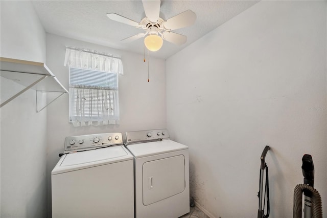 laundry room featuring independent washer and dryer, laundry area, and ceiling fan