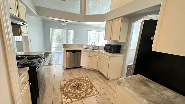 28818 Midnight Star Loop, Wesley Chapel, FL 33543 - photo 23