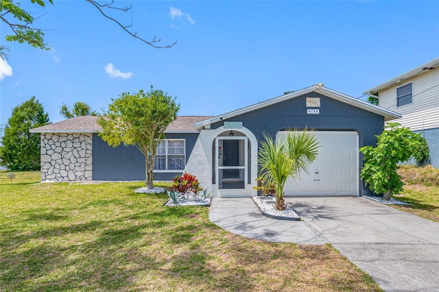 ranch-style house featuring stucco siding, driveway, a front yard, and a garage