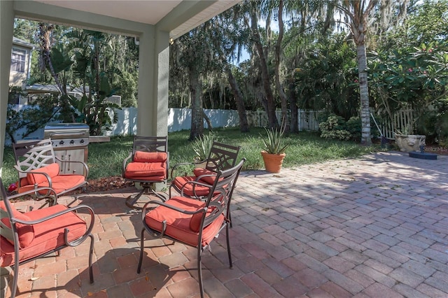 11102 Avery Oaks Dr, Tampa, FL 33625 - view of patio / terrace featuring a fenced backyard