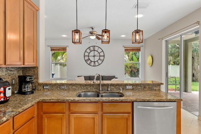 11102 Avery Oaks Dr, Tampa, FL 33625 - photo 11