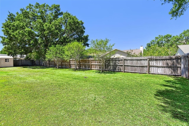 2914 Timber Knoll Dr, Valrico, FL 33596 - view of fenced backyard