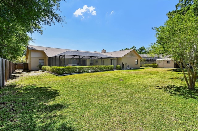 2914 Timber Knoll Dr, Valrico, FL 33596 - fenced backyard with a shed