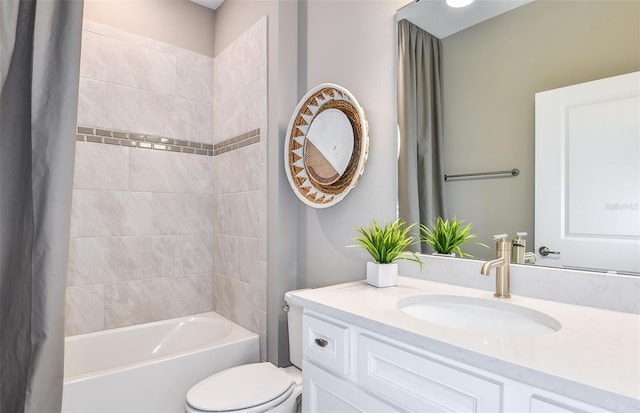 5844 SW 87th Ave, Ocala, FL 34481 - full bathroom featuring toilet, vanity, and shower / bathtub combination with curtain