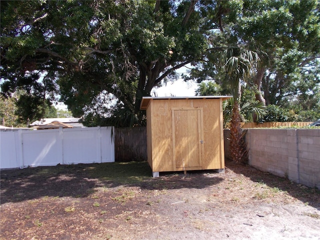 433 73rd Ave N, Saint Petersburg, FL 33702 - view of shed with a fenced backyard