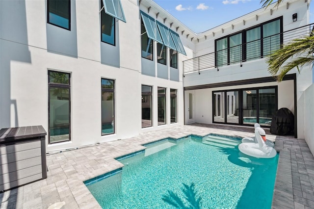 5917 Cat Claw Ln, Bradenton, FL 34210 - outdoor pool featuring a patio