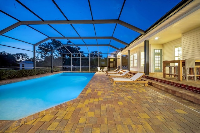 10101 Bryant Rd, Lithia, FL 33547 - swimming pool with a patio area and a lanai