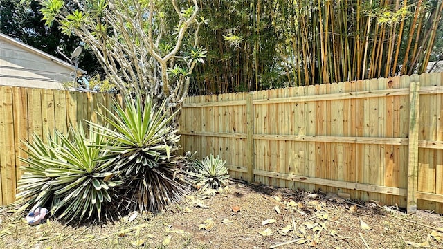1419 55th St S, Gulfport, FL 33707 - view of yard with fence