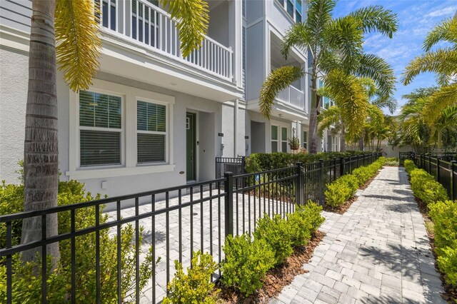 206 S Tampania Ave Unit 4, Tampa, FL 33609 - photo 2