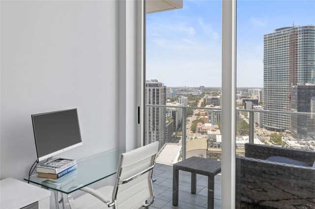 175 1st St S Unit 2603, Saint Petersburg, FL 33701 - exterior space with a city view