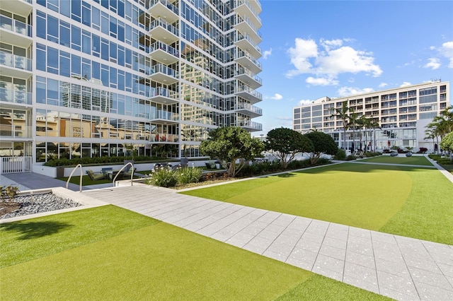175 1st St S Unit 2603, Saint Petersburg, FL 33701 - view of community