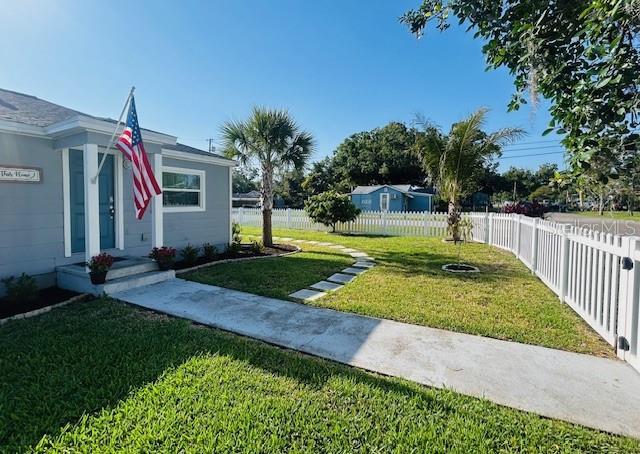 6401 30th Way N, Saint Petersburg, FL 33702 - view of yard featuring fence private yard