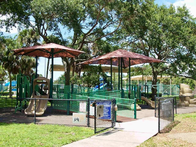 771 Murphy Ave N, Saint Petersburg, FL 33703 - photo 60