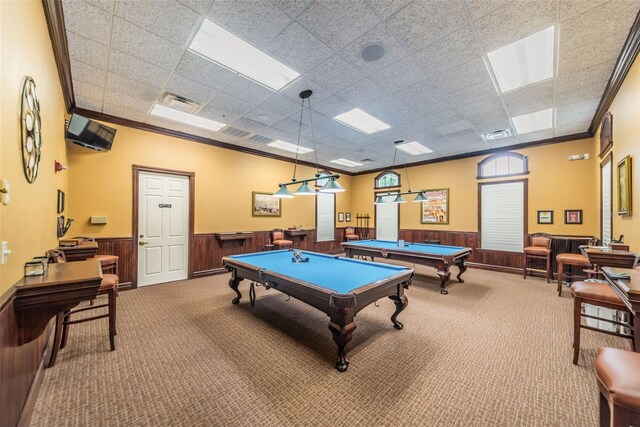 617 Glastonbury Ct, Spring Hill, FL 34609 - rec room featuring wainscoting, crown molding, carpet, billiards table, and a drop ceiling