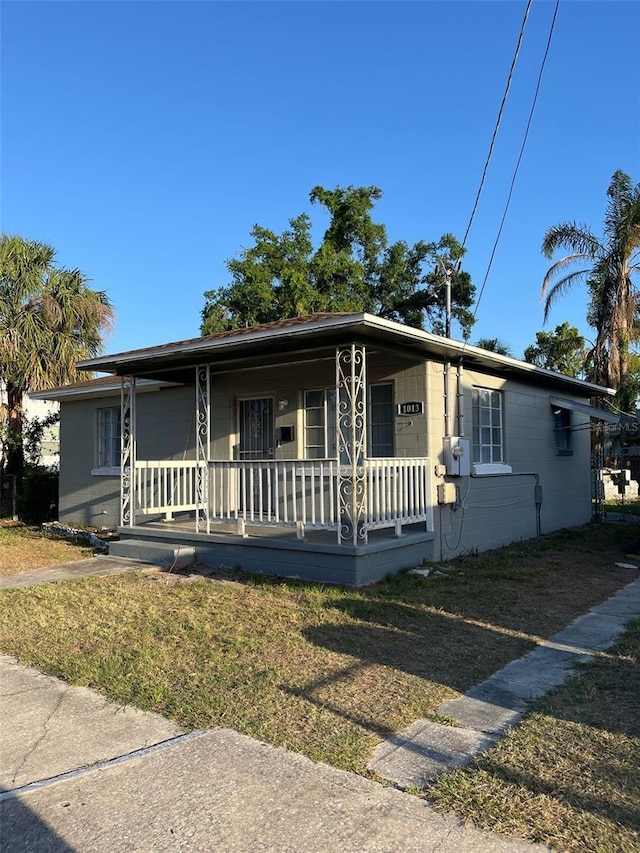 view of front of house featuring covered porch