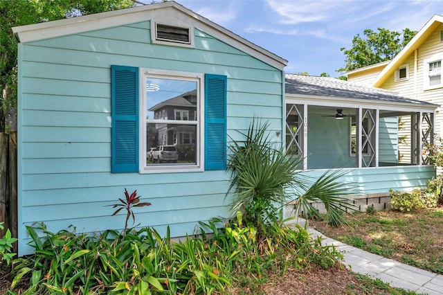 1069 21st Ave N, Saint Petersburg, FL 33704 - photo 2