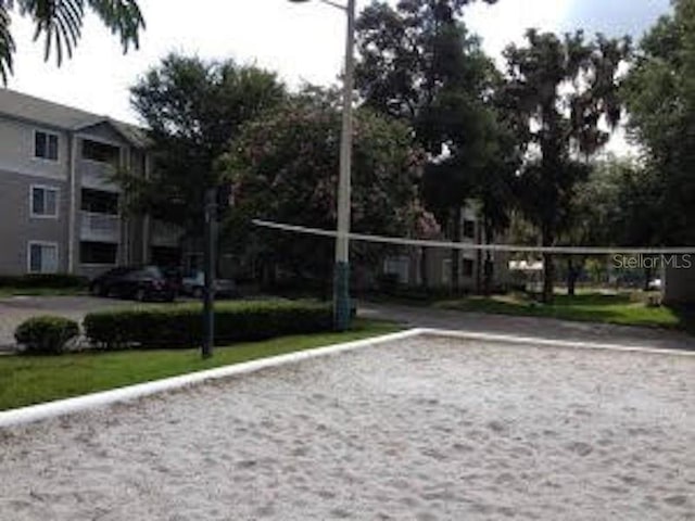 surrounding community with volleyball court