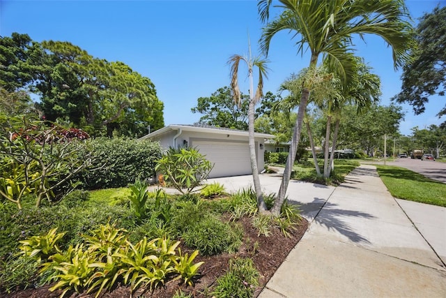 301 62nd Ave S, Saint Petersburg, FL 33705 - photo 2