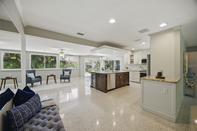 301 62nd Ave S, Saint Petersburg, FL 33705 - photo 9