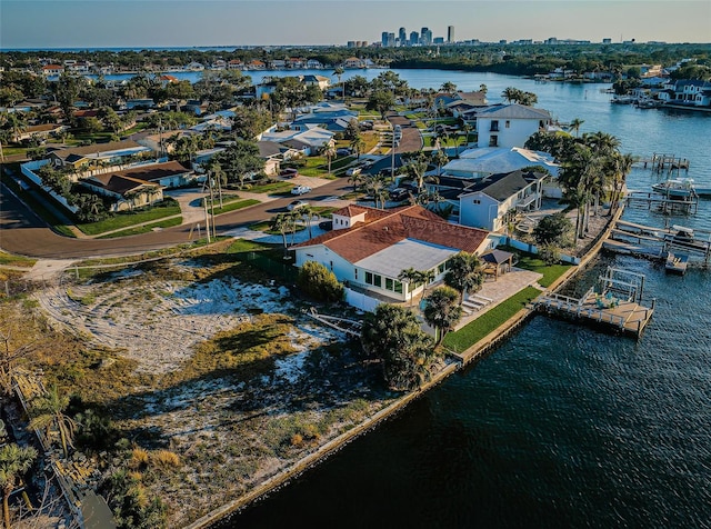 901 Eden Isle Dr NE, Saint Petersburg, FL 33704