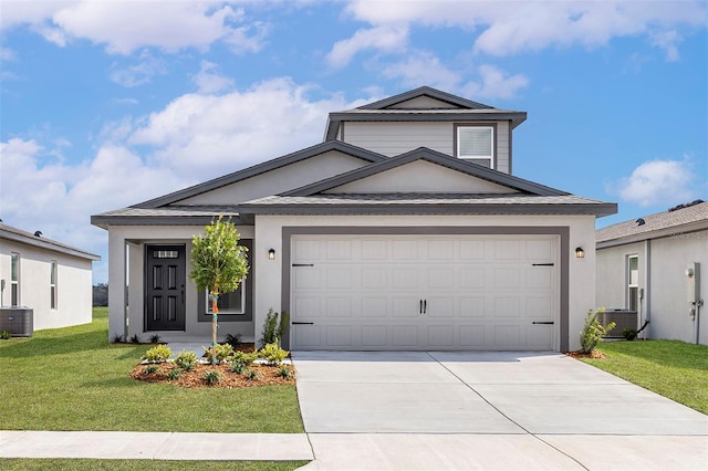 124 Hallam Ct, Spring Hill, FL 34606 - traditional home featuring cooling unit, driveway, a front lawn, and stucco siding